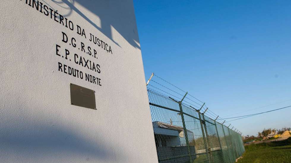 O jovem de 18 anos está internado na ala psiquiátrica do hospital prisão de Caxias