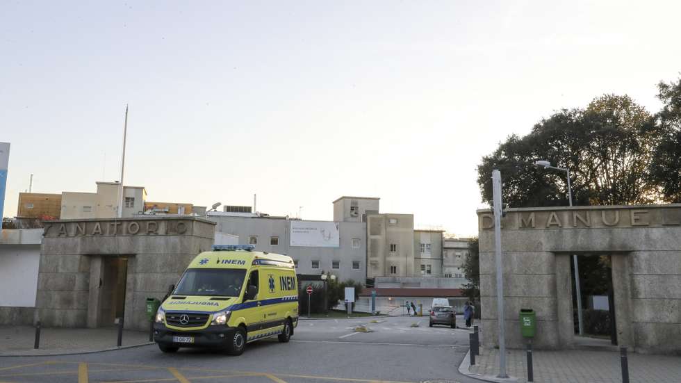 Centro Hospitalar Vila Nova de Gaia / Espinho, antigo Hospital Eduardo Santos Silva
