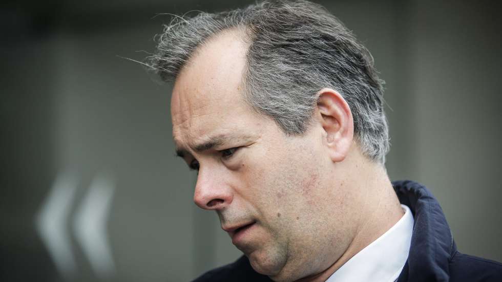 O arguido e advogado, Paulo Blanco, à chegada para uma sessão do julgamento do processo Operação Fizz onde está pronunciado por corrupção ativa em coautoria, branqueamento de capitais em coautoria, violação de segredo de justiça e falsificação de documentos em coautoria, no Campus de Justiça, em Lisboa, 5 de abril de 2018. O processo Operação Fizz tem como arguidos o ex-vice-Presidente de Angola, Manuel Vicente, e o procurador Orlando Figueira. O antigo vice-Presidente angolano e ex-líder da petrolífera Sonangol é suspeito de ter corrompido Orlando Figueira para que o então procurador do Departamento Central de Investigação e Ação Penal (DCIAP) arquivasse dois inquéritos, um deles o caso Portmill, relacionado com a aquisição de um imóvel de luxo no Estoril. MÁRIO CRUZ/LUSA