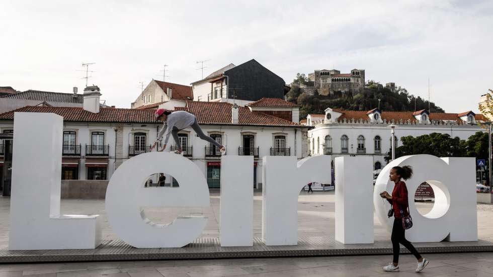 Foram também apoiadas 43 empresas com atividades de cabeleireiro ou salões de estética.