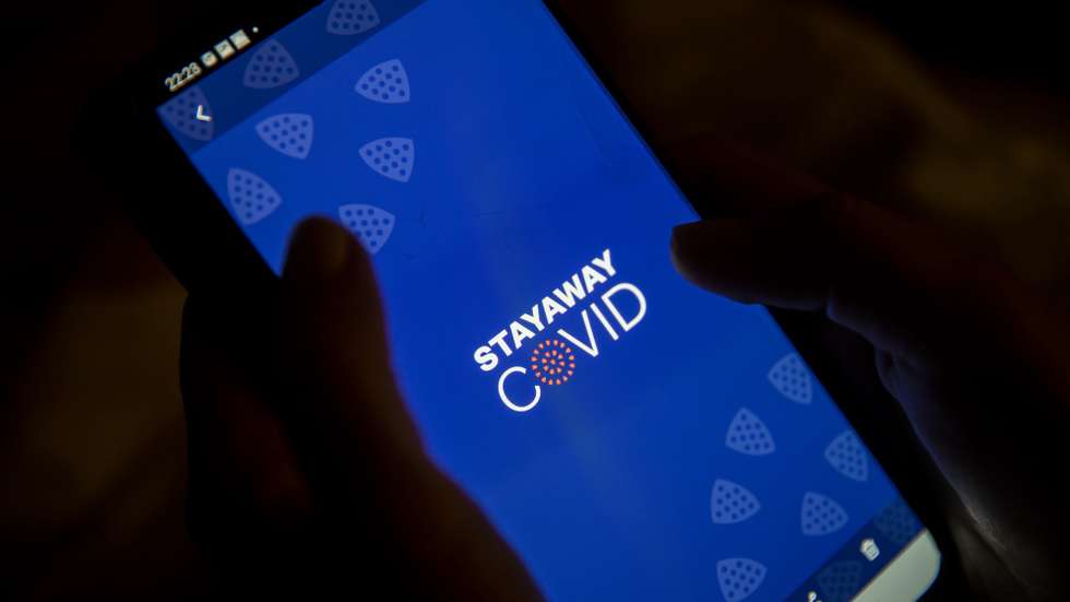 A app StayAway Covid, que pretende identificar potenciais exposições a pessoas infetadas com Covid-19, foi hoje lançada pelo governo e já está disponível para download, 01 de setembro de 2020. JOSÉ SENA GOULÃO/LUSA
