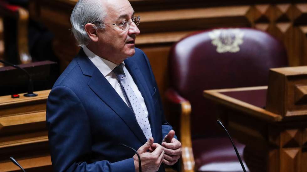 O presidente do Partido Social Democrata (PSD), Rui Rio, intervém no debate temático solicitado pelo Governo sobre «Visão estratégica para o Plano de recuperação económica de Portugal 2020-2030", na Assembleia da República, em Lisboa, 23 de setembro de 2020. TIAGO PETINGA/LUSA