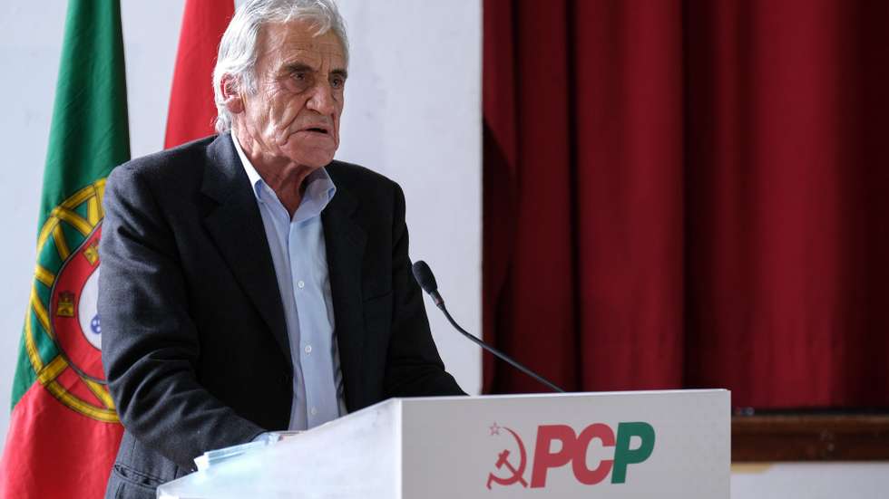 O secretário-geral do Partido Comunista Português (PCP), Jerónimo de Sousa, intervém durante a Reunião Regional de Quadros, sobre "Os problemas económicos e sociais e as respostas necessárias" no âmbito da preparação do XXI Congresso do PCP, Pinhal Novo, 24 de outubro de 2020. RUI MINDERICO/LUSA