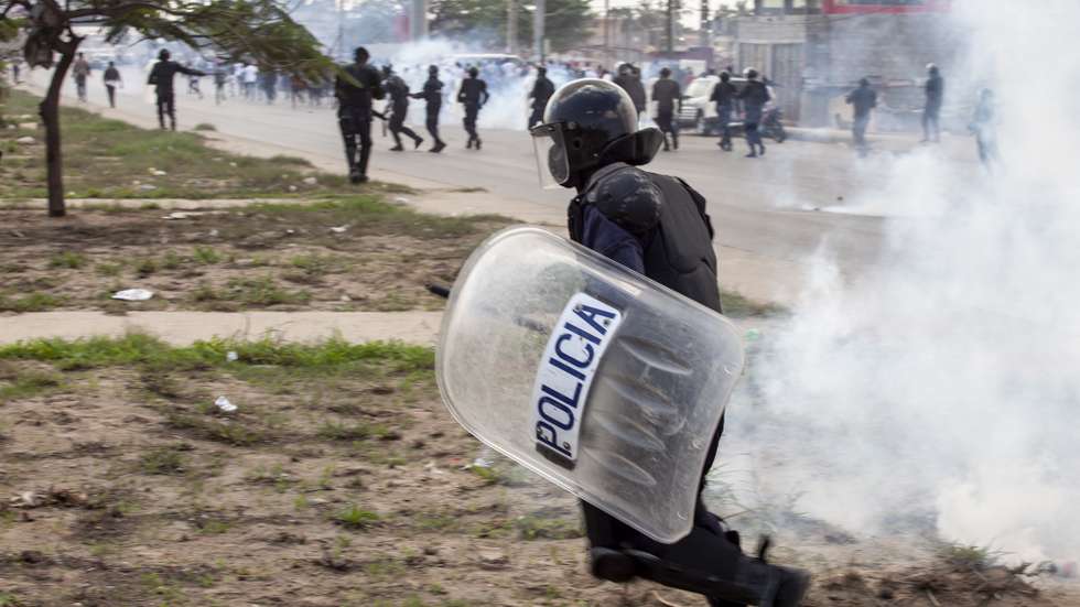 epa08813658 Clashes between group of young activists and police during a demonstration to demand better living conditions and that a date be set for the first local elections during the celebrations of 45 years of the country's independence, in Luanda, Angola, 11 November 2020. The government of the province of Luanda prohibited the holding of this demonstration, citing several reasons, one of which is non-compliance with the Presidential Decree on the state of public calamity, which prevents gatherings of more than five people in the streets, as a measure to prevent and combat the spread of Covid-19.  EPA/LUSA
