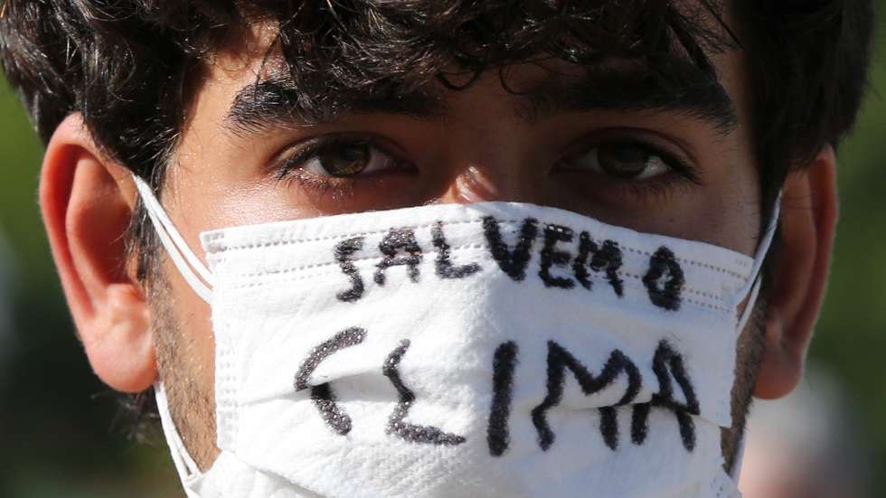 Manifestação Climática Global, organizada pelo movimento Salvar o Clima, na sequência da iniciativa internacional liderada pela ativista sueca, Greta Thunberg destinada a exigir medidas ambientais em defesa do planeta, Lisboa, 25 de setembro de 2020. MANUEL DE ALMEIDA/LUSA