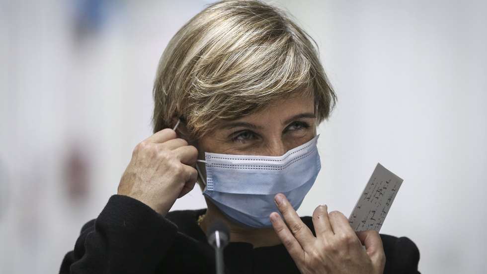 A Ministra da Saúde, Marta Temido, momentos antes do discurso durante a inauguração da nova área dedicada a doentes respiratórios do Hospital Fernando Fonseca (Amadora-Sintra), em Lisboa, 14 de dezembro de 2020. RODRIGO ANTUNES/LUSA