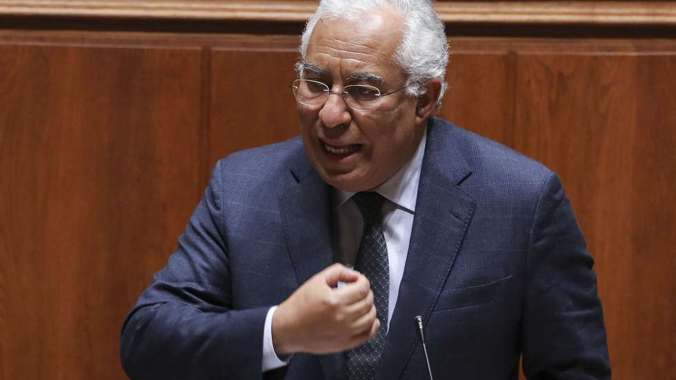 O primeiro-ministro, António Costa, intervém no debate sobre política geral, esta tarde na Assembleia da República, em Lisboa, 19 de janeiro de 2021. Portugal contabilizou hoje 218 mortes, um novo máximo de óbitos em 24 horas, relacionados com a covid-19, e 10.455 novos casos de infeção pelo novo coronavírus, segundo a Direção-Geral da Saúde (DGS). MIGUEL A. LOPES/LUSA