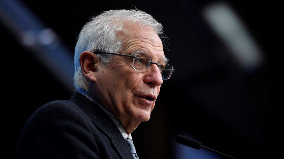 epa08964568 European Union for Foreign Affairs and Security Policy Josep Borrell speaks during a press conference following a meeting with EU Ministers of Foreign Affairs at the EU headquarters, in Brussels, Belgium, 25 January 2021.  EPA/JOHN THYS / POOL