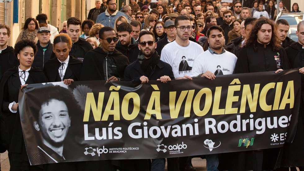 Manifestação e marcha silenciosa de "Homenagem a Giovani / Não à violência", em Bragança, 11 de janeiro de 2020. O jovem cabo-verdiano Luís Giovani Rodrigues, estudante do Instituto Politécnico de Bragança, foi encontrado ferido numa rua de Bragança na madrugada de 21 de dezembro e morreu 10 dias depois, num hospital do Porto.PEDRO SARMENTO COSTA/LUSA