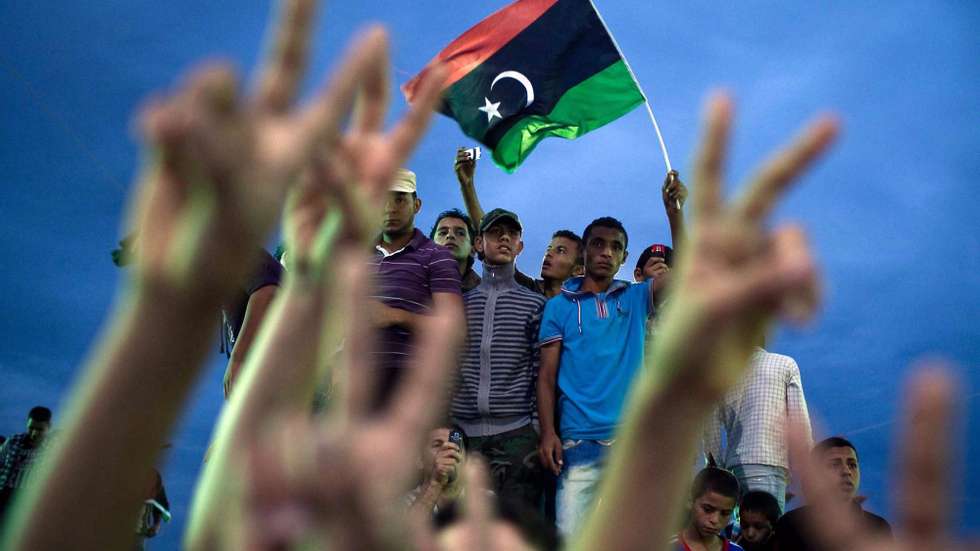 epa02976822 Libyans participate in a mass celebration in Freedom square in Misrata, Libya, 22 October 2011. According to media reports, the widow of slain leader Gaddafi called for a UN investigation into the circumstances of her husband&#039;s death after he was captured alive in Libya, &#039;We call on the United Nations to investigate the circumstances of the death of the Mujahid (holy warrior) Muammar Gaddafi&#039;. Controversy still prevails about the circumstances around which Gaddafi was killed on 20 October 2011.  EPA/GUILLEM VALLE