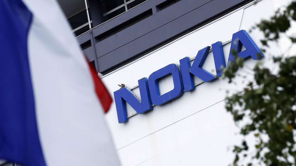 epa08984079 (FILE) - The Nokia logo is displayed on a building of the Nokia campus in Saclay, south of Paris, France, 07 September 2017 (re-issued 03 January 2021). Nokia is to publish its full year and 04th quarter 2020 results on 04 February 2021.  EPA/ETIENNE LAURENT *** Local Caption *** 53753321