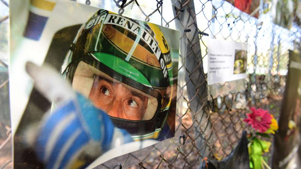epa08787953 A memorial for the late Brazilian Formula One driver Ayrton Senna is seen during the first practice session of the Formula One Grand Prix Emilia Romagna at Imola race track, Italy, 31 October 2020. The 2020 Formula One Grand Prix Emilia Romagna will take place on 01 November 2020.  EPA/Jeniffer Lorenzini / Pool