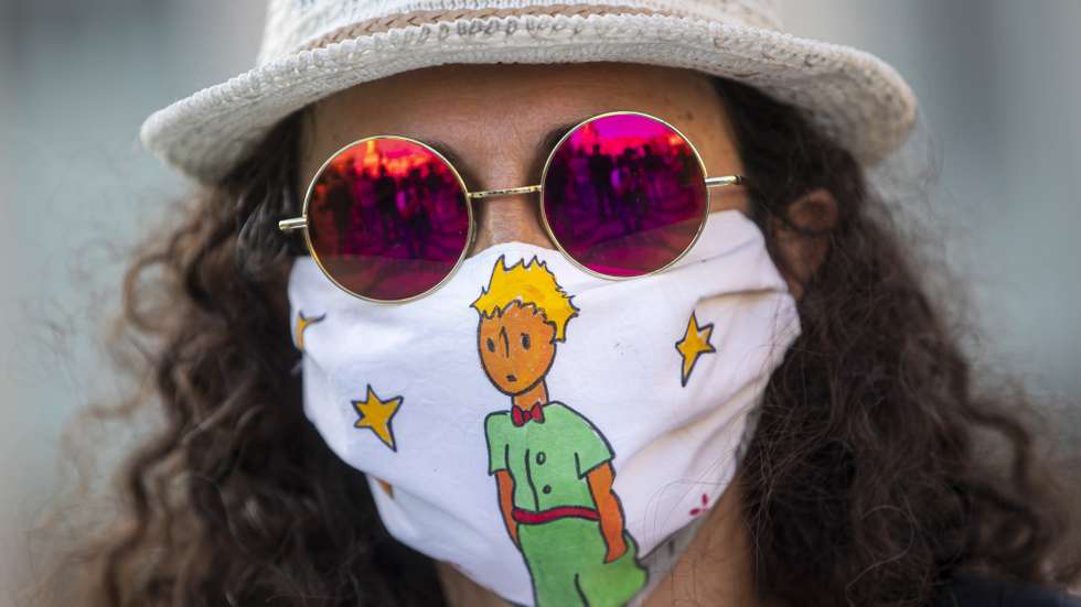 Manifestação nacional "Parados, Nunca Calados", promovida pelo Manifesto em Defesa da Cultura e pelo Sindicato dos Trabalhadores de Espectáculos, do Audiovisual e dos Músicos, a manifestação exige Serviço Público de Cultura; Toda a cultura para todos e 1% para a Cultura, no Rossio, em Lisboa, 04 de junho de 2020. JOSÉ SENA GOULÃO/LUSA