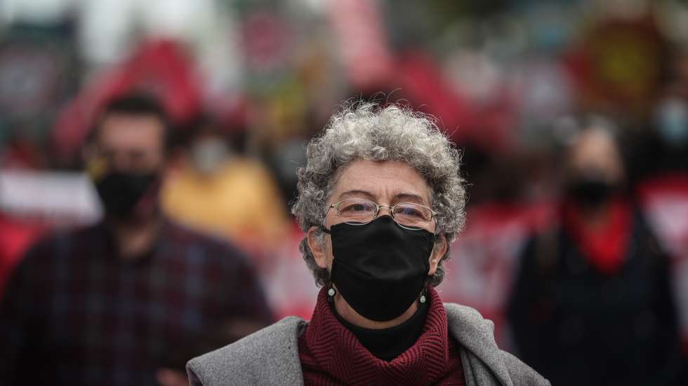 A secretária-geral da CGTP-IN, Isabel Camarinha, participa na manifestação sob o lema “Com Confiança, Determinação e Luta - Por um Portugal com Futuro! Salários, Emprego e Direitos”, em Lisboa, 25 de fevereiro de 2021. MÁRIO CRUZ/LUSA