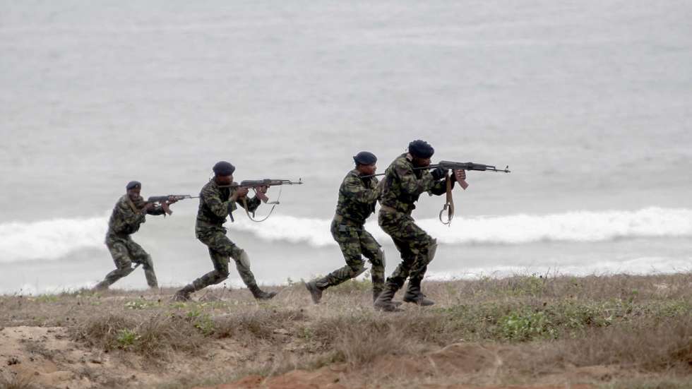 Militares angolanos participam num exercício das Forças Armadas de Angola, em Luanda, Angola, 14 de janeiro de 2019. AMPE ROGÉRIO/LUSA
