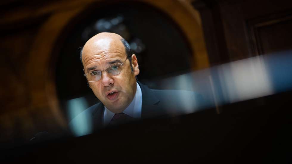 O ministro de Estado, da Economia e da Transição Digital, Pedro Siza Vieira, durante a sua audição na Comissão de Economia, Inovação, Obras Públicas e Habitação, na Assembleia da República, em Lisboa, 05 de maio de 2021. JOSÉ SENA GOULÃO/LUSA