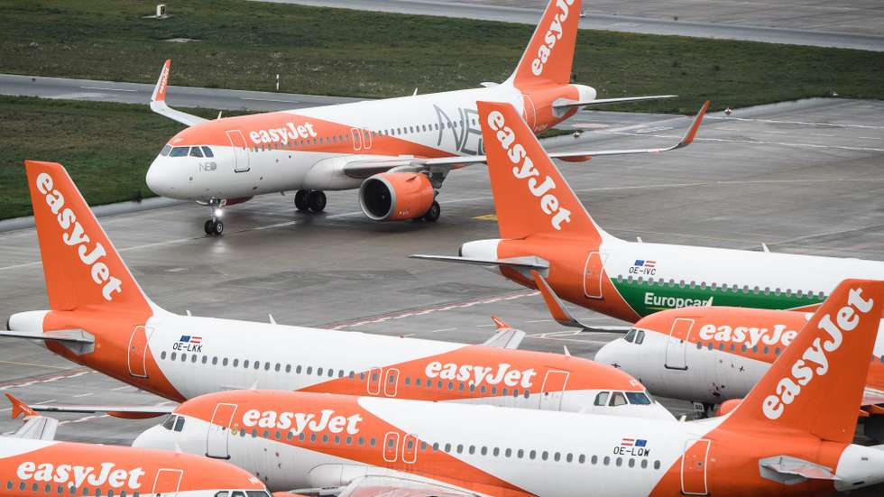 Um avião da EasyJet no aeroporto de Berlim, na Alemanha, em 30 de outubro de 2020