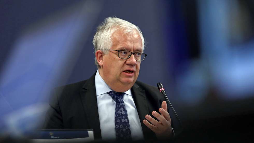 epa09226293 Portuguese Minister of Home Affairs Eduardo Cabrita attends an International Conference on Human Trafficking included in the official program of the Portuguese Presidency of the Council of the European Union in Lisbon, Portugal, 25 May 2021. Under the theme 'Ten years on the European Anti-Trafficking Directive', the Conference will invite European and national guests to reflect on a decade of implementation of the European Directive, not only in Portugal but also in other member states.  EPA/ANTONIO PEDRO SANTOS