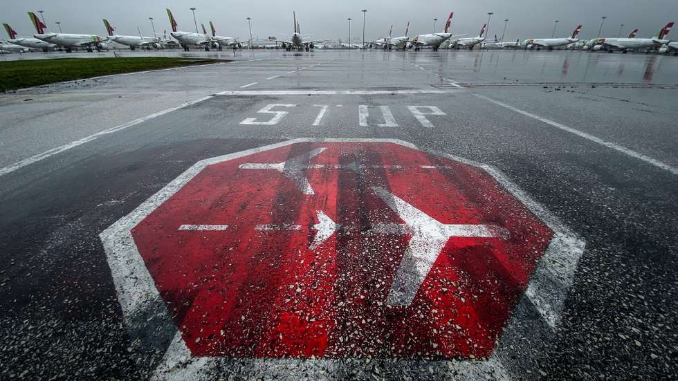Associação Portuguesa das Agências de Viagens e Turismo diz que quanto mais tardar o aeroporto mais difícil será esconder anemia da economia