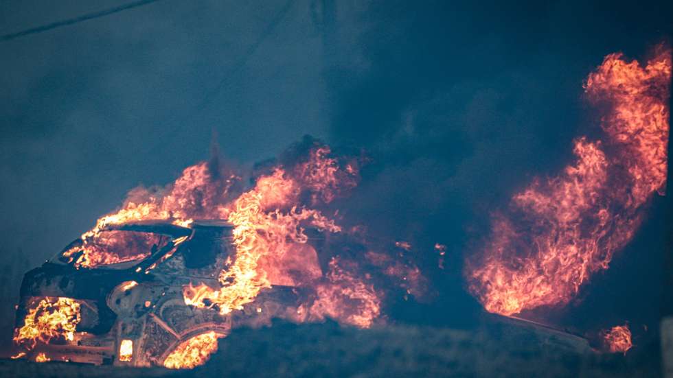 O incêndio que deflagrou de madrugada em Odeleite, no concelho de Castro Marim, no Algarve, teve um reacendimento "forte" esta tarde e esperam-se horas “de muito trabalho” para os operacionais, revelou a Proteção Civil, Castro Marim, Faro, 16 de agosto de 2021. De acordo com a página da Internet da Autoridade Nacional de Emergência e Proteção Civil, estão no local 381 operacionais, com o apoio de 128 viaturas, além de 03 meios aéreos. LUÍS FORRA/LUSA