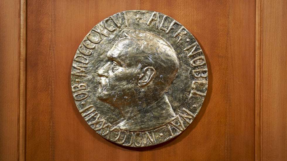 epa08731065 The Nobel Prize medal prior the The announcement of the 2020 Peace Prize laureate at the Nobel Institute in Oslo, Norway, 09 October 2020.  EPA/Stian Lysberg Solum NORWAY OUT NORWAY OUT