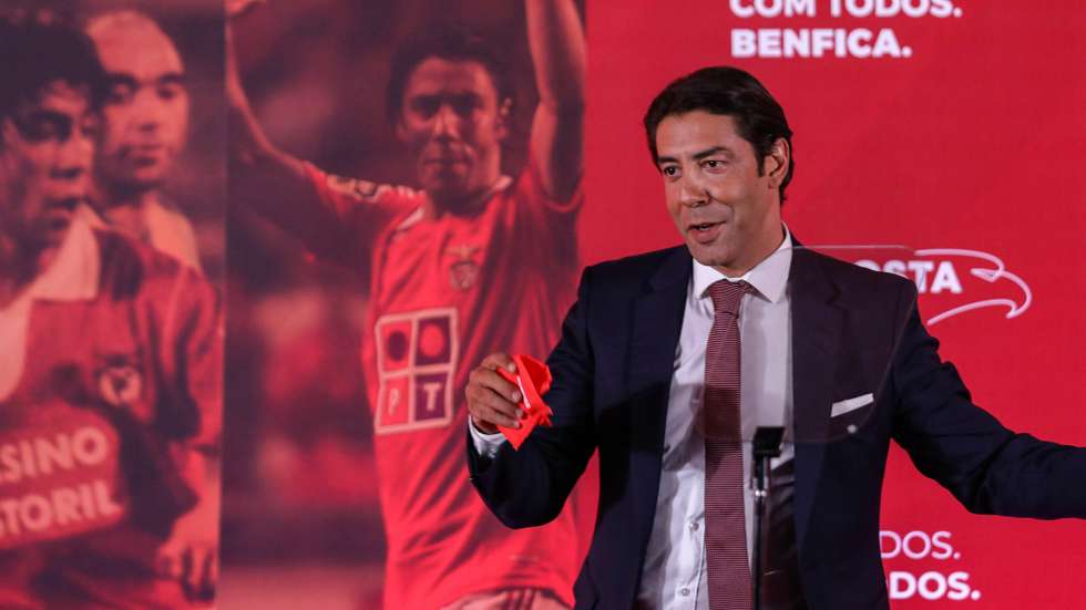 Rui Costa anuncia a sua candidatura à presidência do Benfica, esta noite em Lisboa, 21 de setembro de 2021. Rui Costa, de 49 anos, assumiu a presidência do Benfica em 09 de julho, na sequência da suspensão do mandato por parte de Luís Filipe Vieira, que posteriormente se demitiu, após ter sido constituído arguido no âmbito da investigação ‘cartão vermelho’, por suspeita de vários crimes económico-financeiros. MIGUEL A. LOPES/LUSA