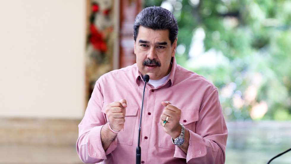 O Presidente da Venezuela, Nicolás Maduro a discursar durante uma transmissão televisiva, em Caracas, na Venezuela