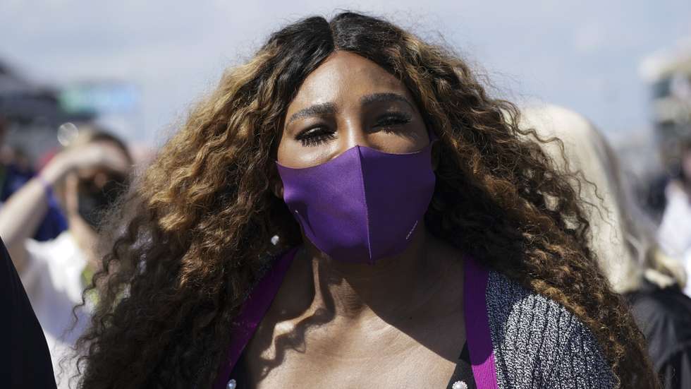Serena Williams assiste ao Grande Prémio de Fórmula 1