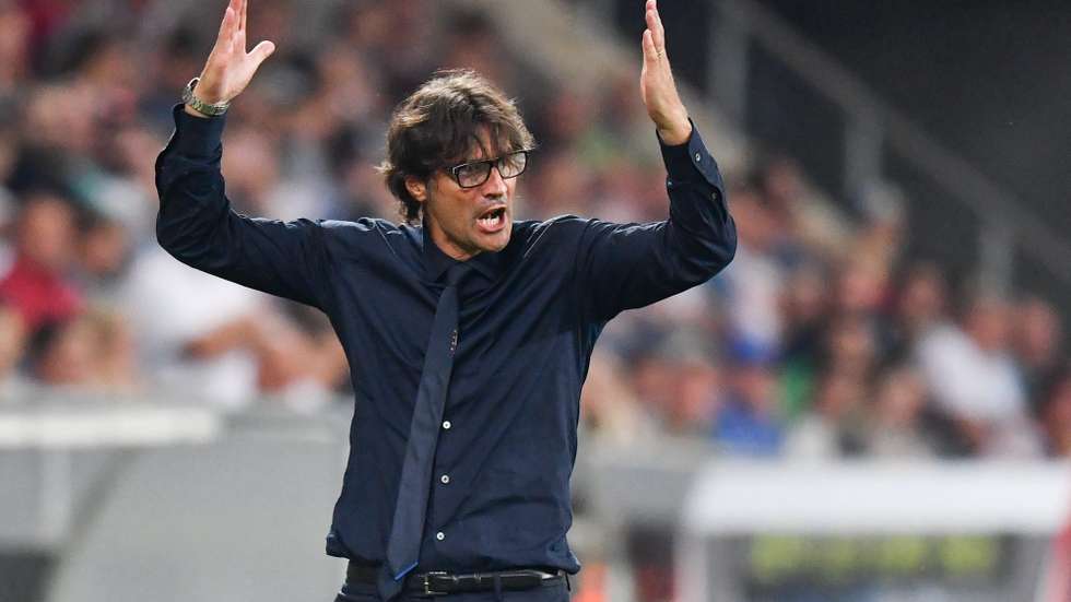 epa05439560 Italy's coach Paolo Vanoli reacts during the final of the UEFA U19 European Championship between France and Italy in Sinsheim, Germany, 24 July 2016.  EPA/Uwe Anspach