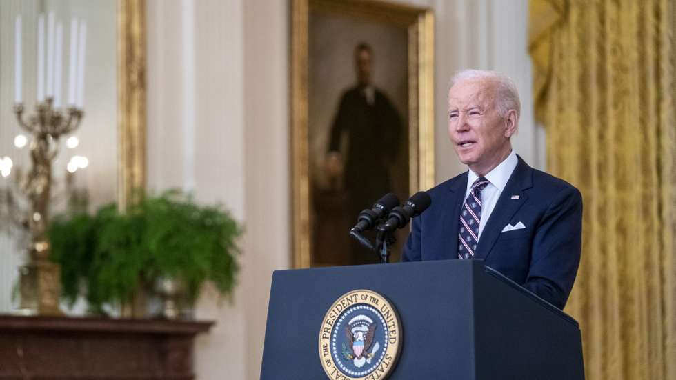 epa09777416 US President Joe Biden delivers remarks on the US response to the escalation on the Ukraine-Russian border during a speech in the East Room of the White House in Washington, DC, USA, 22 February 2022.  EPA/SHAWN THEW