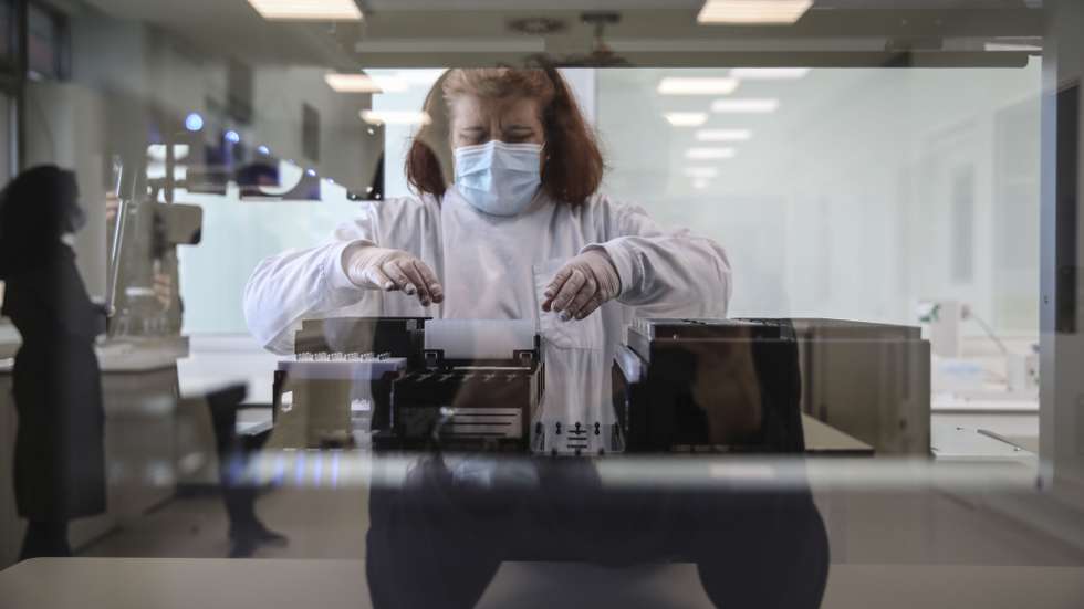 Mergulhados em dados, gráficos e relatórios, os investigadores do Instituto Nacional de Saúde Doutor Ricardo Jorge, INSA, que estudam a pandemia em Portugal saltaram para a linha da frente no combate à covid-19, desenhando cenários com o poder de influenciar decisões que afetam os 10 milhões de portugueses, em Lisboa, 24 fevereiro 2021. ANDRÉ KOSTERS/LUSA
