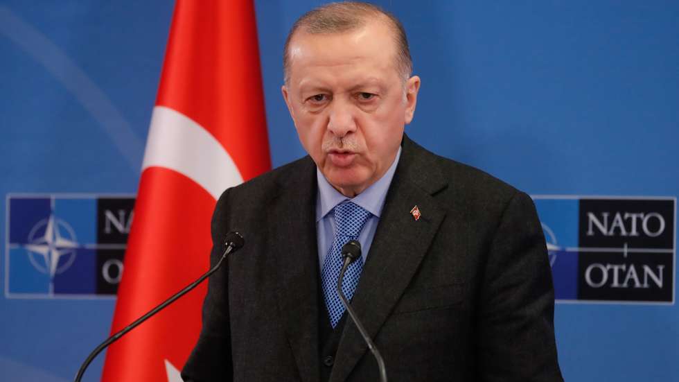 epa09847089 Turkish President Recep Tayyip Erdogan gives a press conference at the end of a Group of Seven (G7) Leaders meeting at the Alliance headquarters in Brussels, Belgium, 24 March 2022.  EPA/STEPHANIE LECOCQ