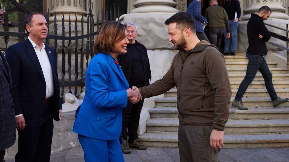 epa09919974 A handout photo made available by the Ukrainian Presidential Press Service on 01 May 2022 shows Ukrainian President Volodymyr Zelensky (R) welcoming US House of Representatives Speaker Nancy Pelosi (C) and a US Congressional delegation before a meeting in Kyiv (Kiev), Ukraine, 30 April 2022. US Speaker Pelosi and members of a Congressional delegation visited Kyiv amid Russia's invasion.  EPA/UKRAINIAN PRESIDENTIAL PRESS SERVICE HANDOUT -- MANDATORY CREDIT: UKRAINIAN PRESIDENTIAL PRESS SERVICE -- HANDOUT EDITORIAL USE ONLY/NO SALES