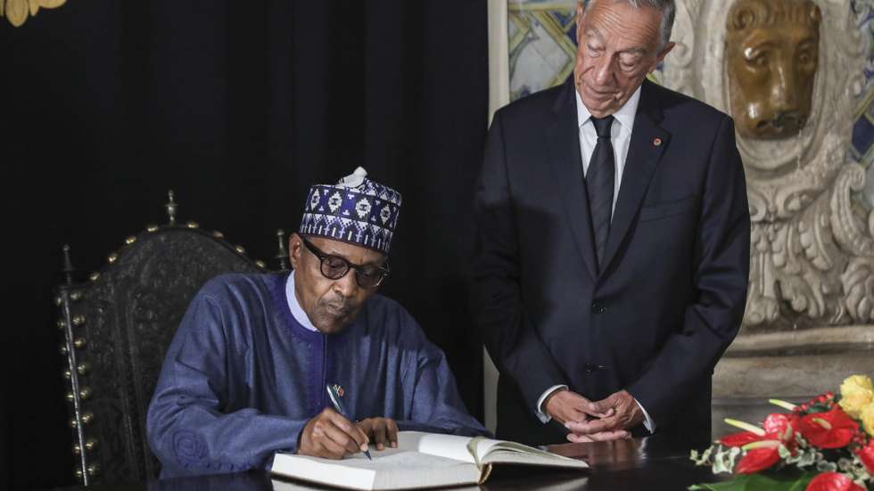 Portugal's President Marcelo Rebelo de Sousa (R) accompanied by  Nigeria's President Muhammadu Buhari (L) during the welcome ceremony at Belém Palace in Lisbon, Portugal, 30 June 2022. MIGUEL A. LOPES/LUSA