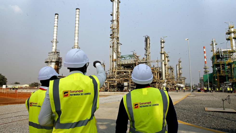 Nova refinaria de Luanda, em Luanda, Angola, 07 de julho de 2022. O novo complexo de produção de gasolina na refinaria de Luanda, um investimento de 235 milhões de dólares (219,4 milhões de euros) da petrolífera estatal Sonangol, foi hoje inaugurado pelo Presidente angolano, João Lourenço. AMPE ROGÉRIO/LUSA