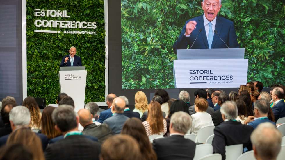 O Presidente da República, Marcelo Rebelo de Sousa, usa da palavra na abertura da 7ª edição das Conferências do Estoril, sob o tema  "O Reequilíbrio do Nosso Mundo: Um Apelo à Geração do Propósito", na Nova SBE, em Carcavelos, 01 de setembro de 2022. JOSÉ SENA GOULÃO/LUSA