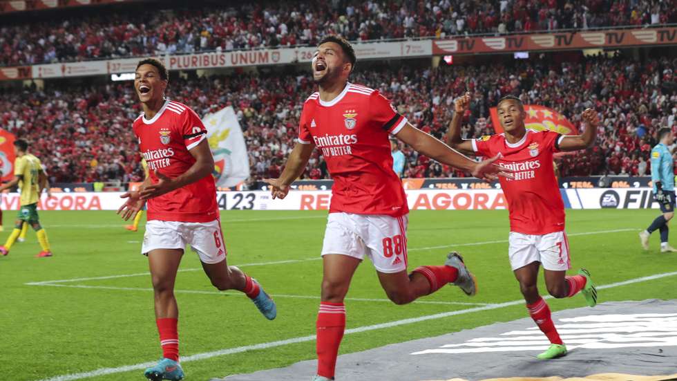 epa10148233 Benfica's Goncalo Ramos (C) celebrates after scoring the 3-1 goal during the Portuguese First League soccer match SL Benfica vs Pacos Ferreira, held at Luz Stadium in Lisbon, Portugal, 30 August 2022.  EPA/MIGUEL A. LOPES