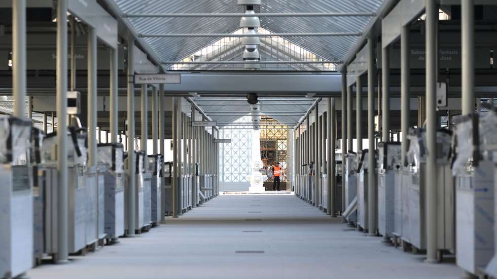 Aspetos gerais do Mercado do Bolhão durante uma visita de imprensa, Porto, 21 de julho de 2022. O mercado será reaberto ao público no próximo mês de setembro. FERNANDO VELUDO/LUSA