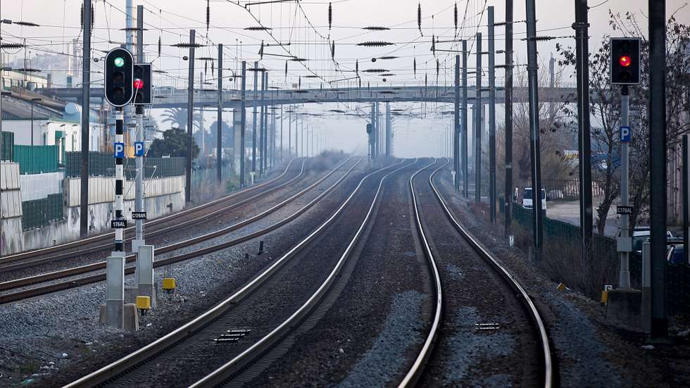 ARQUIVO: Caminhos de Ferro na Póvoa de Santa Iria, 31 janeiro 2012, em Lisboa. JOSÉ SENA GOULÃO/LUSA