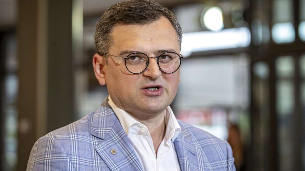 epa10149849 Ukraine's Foreign Minister Dmytro Kuleba talks to the media during the European Foreign Ministerial Meeting in Prague, Czech Republic, 31 August 2022.  EPA/MARTIN DIVISEK