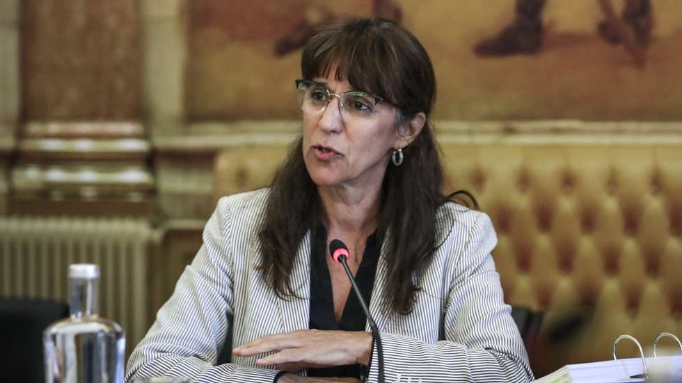 A ministra da Defesa Nacional, Helena Carreiras, durante a sua audição perante a Comissão de Defesa Nacional, na Assembleia da República, em Lisboa, 11 de outubro de 2022. ANTÓNIO COTRIM/LUSA