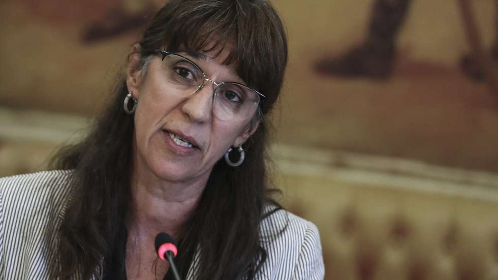 A ministra da Defesa Nacional, Helena Carreiras, durante a sua audição perante a Comissão de Defesa Nacional, na Assembleia da República, em Lisboa, 11 de outubro de 2022. ANTÓNIO COTRIM/LUSA