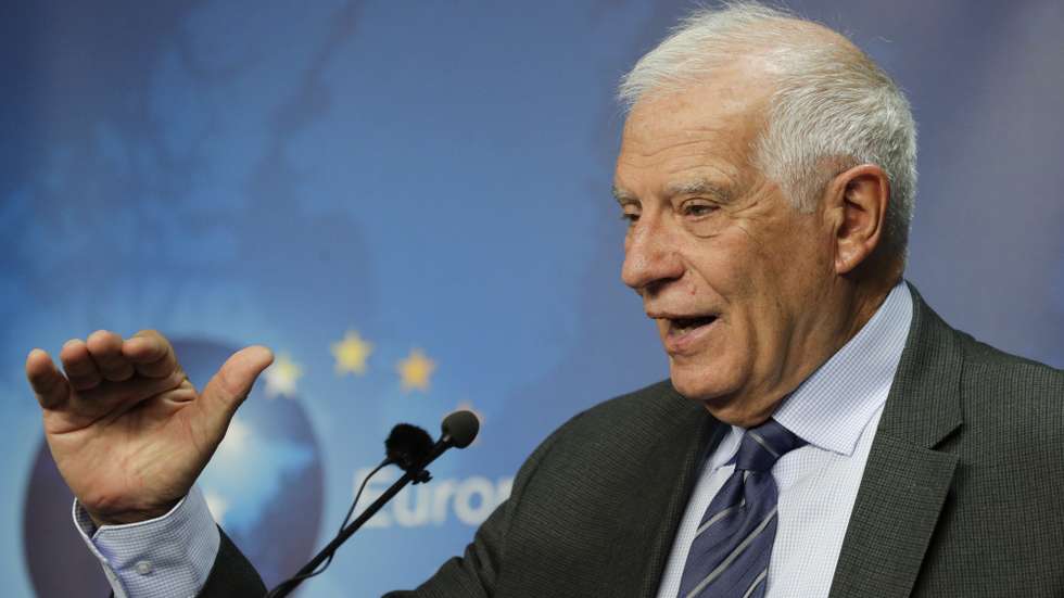 epa10242896 European Union for Foreign Affairs and Security Policy Josep Borrell during a ceremony to sign two documents on the bilateral cooperation between the European Union and Peru, ahead to a meeting with Foreign Minister of Peru in Brussels, Belgium, 14 October 2022.  EPA/OLIVIER HOSLET