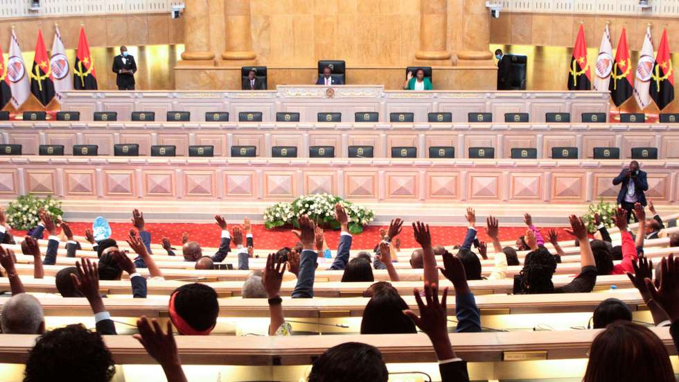 A União Nacional para a Independência Total de Angola (UNITA) durante a cerimónia de tomada de posse na Assembleia Nacional dos novos deputados eleitos na eleições de 24 de agosto, Luanda, Angola, 16 de setembro de 2022. AMPE ROGÉRIO/LUSA