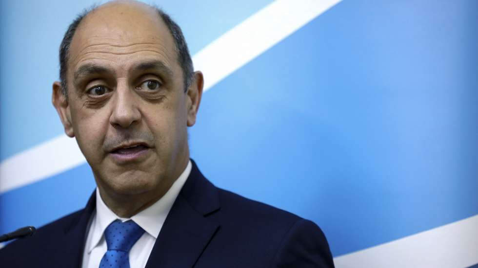 O ministro da Saúde, Manuel Pizarro, discursa durante a cerimónia de inauguração da Escola de Formação Luís Vega do Centro Hospitalar de Entre o Douro e Vouga, em São João da Madeira, 16 de novembro 2022. ESTELA SILVA/LUSA