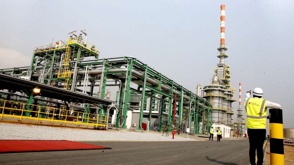 Vista panorâmica da nova refinaria de Luanda, em Luanda, Angola, 07 de julho de 2022. O novo complexo de produção de gasolina na refinaria de Luanda, um investimento de 235 milhões de dólares (219,4 milhões de euros) da petrolífera estatal Sonangol, foi hoje inaugurado pelo Presidente angolano, João Lourenço. AMPE ROGÉRIO/LUSA