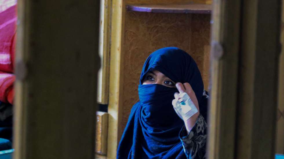 epa10337798 An Afghan woman addicted to drugs receives treatment at a center dedicated to treat women and children addicted to drugs, in Kabul, Afghanistan, 27 November 2022 (Issued 30 November 2022). The lack of international aid is presenting economic challenges for the Afghan drug rehabilitation center for women and children. According to the center's director Shaista Hakeem, 'Our center was in the development projects category, and our staff salaries were also paid by the development project, but currently our services have decreased due to shortage of funding, as a result we have lost our food contracts, fresh fruit contracts, heating materials for winter, and petrol to run generators'. A total of 75 women, girls, and children are enrolled at the center for free treatment, which includes medical, psychological, and physical care.  EPA/STRINGER 2974
