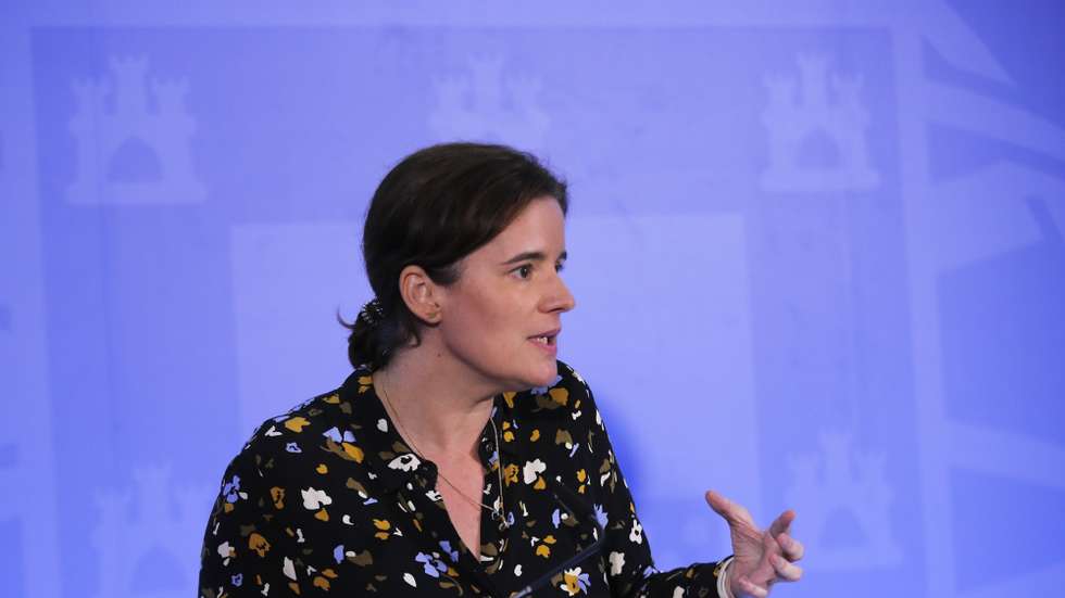 A ministra da Presidência, Mariana Vieira da Silva, durante conferência de imprensa no final da reunião do Conselho de Ministros, no antigo ministério do Mar, em Oeiras, 10 de novembro de 2022. MANUEL DE ALMEIDA/LUSA