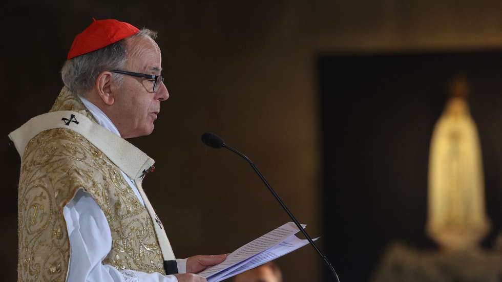 O cardeal-patriarca de Lisboa, Manuel Clemente, preside à Missa do Dia de Natal, que decorreu na Sé de Lisboa, em Lisboa, 25 de dezembro de 2022. ANTÓNIO COTRIM/LUSA