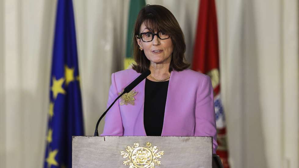 A ministra da Justiça, Catarina Sarmento e Castro, intervém na cerimónia de abertura do ano judicial organizada pelo Supremo Tribunal de Justiça, pela Procuradoria-Geral da República e pela Ordem dos Advogados, esta tarde no Salão Nobre do Supremo Tribunal de Justiça em Lisboa, 10 de janeiro de 2023. MIGUEL A. LOPES/LUSA
